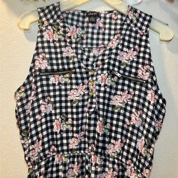 Justify Black Gingham Tank with Pink Floral Print - Picture 6 of 14
